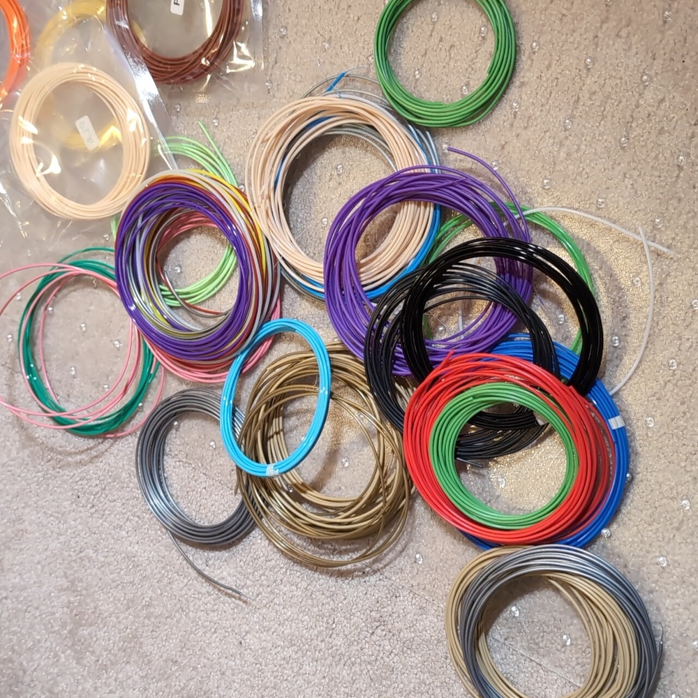 Dikale 3D Pen and Filament - Picture 6 of 10